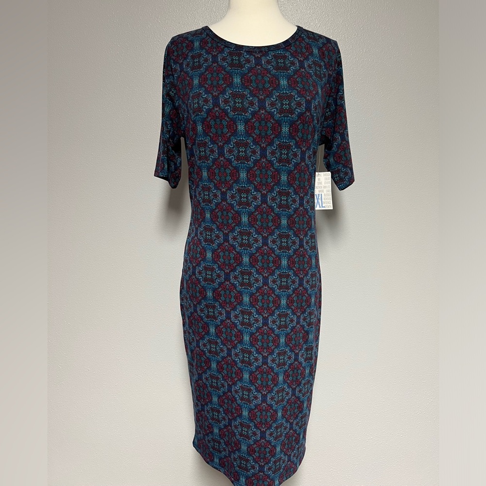 LuLaRoe “Julia” Tshirt dress